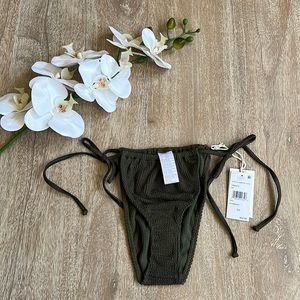 Good American Always Fits Tiny Ties Bottom in Stormy 001 Size 3/4